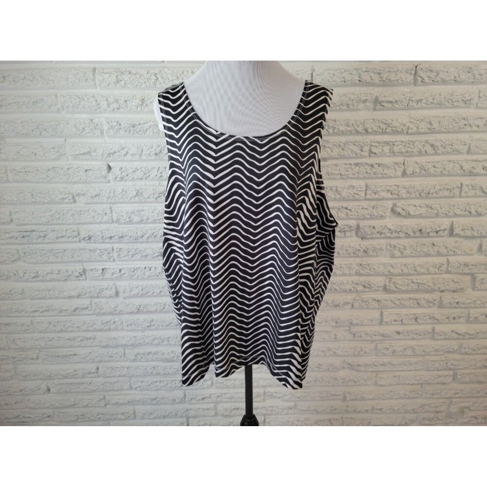 Avenue Women's 26/28 Plus Size Tank Top Black Geometric Sleeveless GEO96E